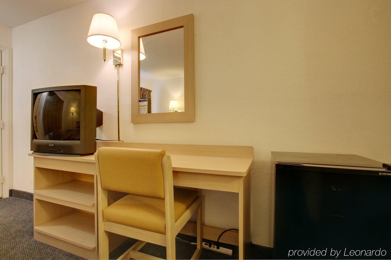 Americas Best Value Inn And Suites Carbondale Pokoj fotografie