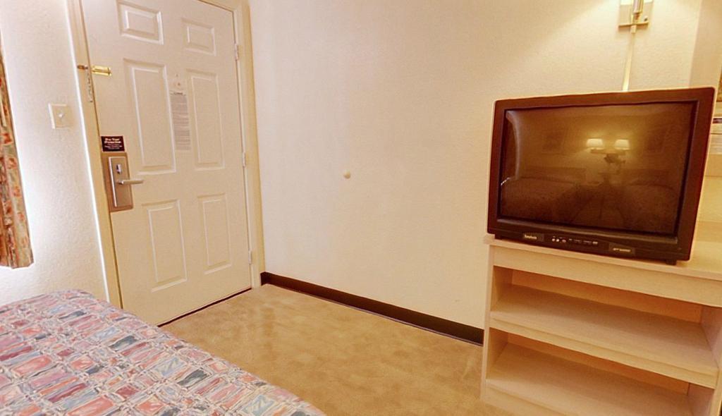 Americas Best Value Inn And Suites Carbondale Pokoj fotografie
